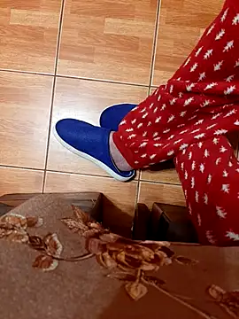 Snapshot of feet_toes chatting on 12-22-25, 05:48 feet toes online show from 12-22-25, 05:48