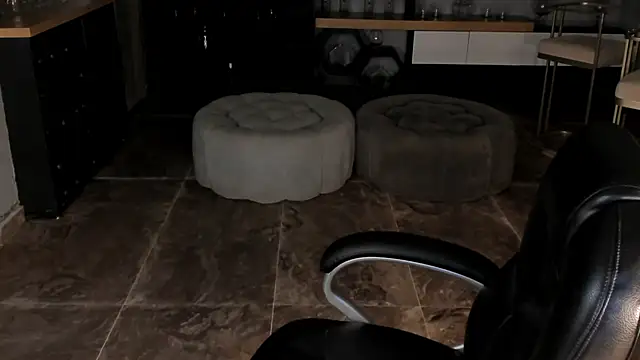 Snapshot of MadelineFox chatting on 02-19-26, 08:10 MadelineFox online show from 02-19-26, 08:10