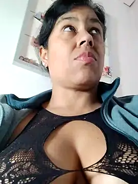 Molly newman6 online show from 03-16-25, 02:33