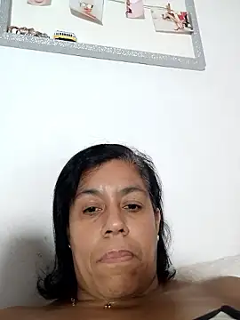 Molly newman6 online show from 10-05-25, 09:45