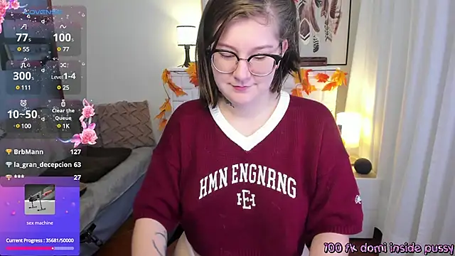 Snapshot of HunnyyLove chatting on 03-09-25, 06:32 HunnyyLove online show from 03-09-25, 06:32