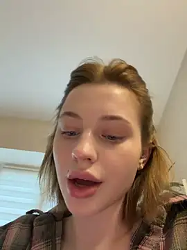 Camilla Railian online show from 04-04-26, 05:54