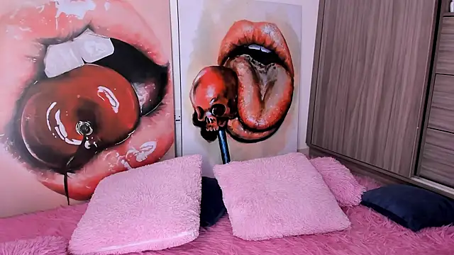 sofiaa snoww online show from 12-27-24, 09:54