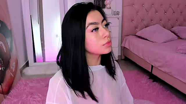 sofiaa snoww online show from 01-17-25, 01:15