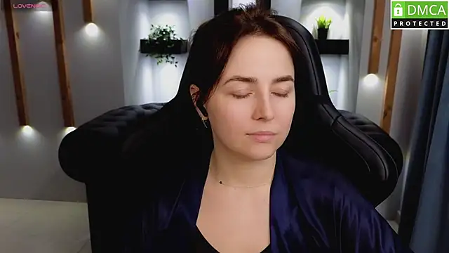 Mira Mermayd online show from 03-21-25, 11:44