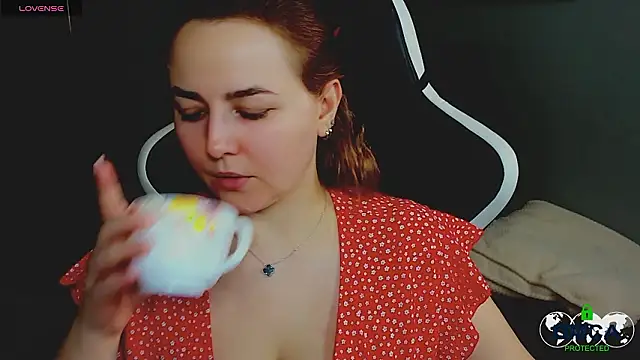 Snapshot of Mira_Mermayd chatting on 02-11-26, 11:26 Mira Mermayd online show from 02-11-26, 11:26