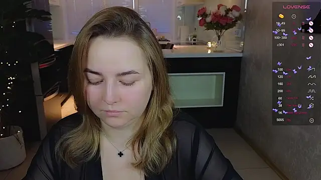 Snapshot of Mira_Mermayd chatting on 02-13-26, 01:45 Mira Mermayd online show from 02-13-26, 01:45