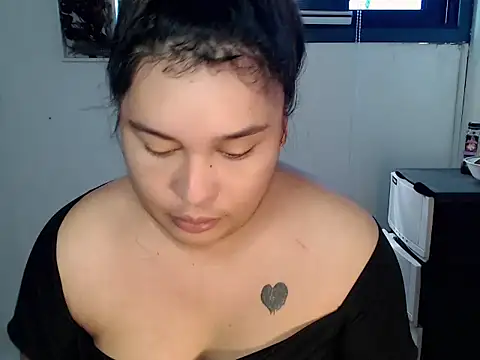 Snapshot of Hardcore_Tgirl chatting on 05-27-26, 12:18 Hardcore Tgirl online show from 05-27-26, 12:18