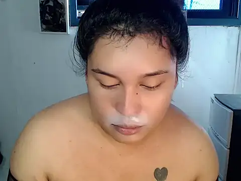 Snapshot of Hardcore_Tgirl chatting on 06-18-26, 12:11 Hardcore Tgirl online show from 06-18-26, 12:11