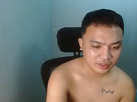 Snapshot of xsweetasian69x chatting on 04-01-26, 01:23 xsweetasian69x online show from 04-01-26, 01:23