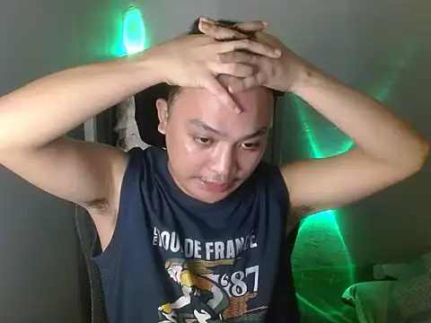 Snapshot of xsweetasian69x chatting on 04-17-26, 01:03 xsweetasian69x online show from 04-17-26, 01:03