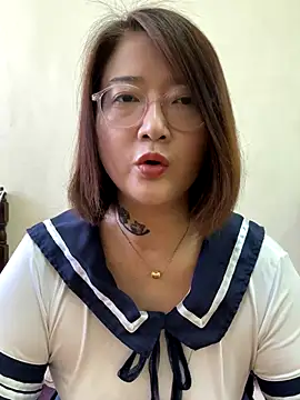 Snapshot of Tw_Angellovers chatting on 09-27-25, 04:06 Tw Angellovers online show from 09-27-25, 04:06