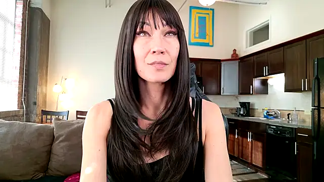 Snapshot of EveEnigma chatting on 12-18-24, 05:42 EveEnigma online show from 12-18-24, 05:42