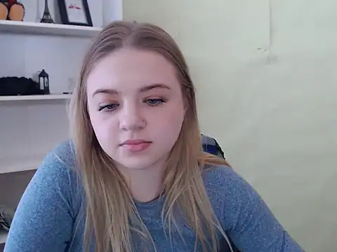 CrazyGloria online show from 02-08-25, 09:24