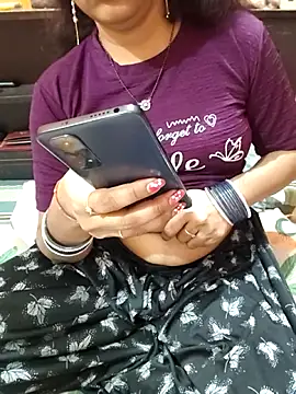 Snapshot of Diya_143 chatting on 05-08-26, 07:25 Diya 143 online show from 05-08-26, 07:25