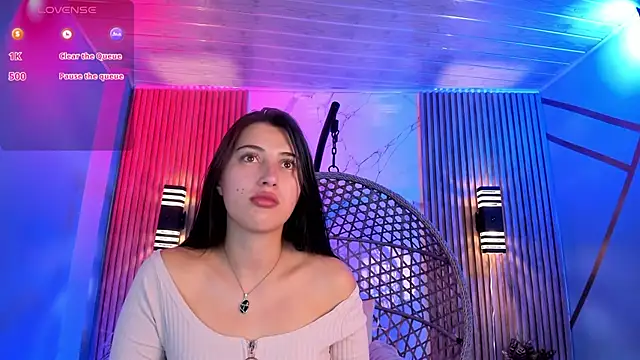 Snapshot of brenda_moris01 chatting on 06-12-26, 09:35 brenda moris01 online show from 06-12-26, 09:35