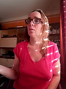 Dettybitch40 online show from 09-18-25, 02:52