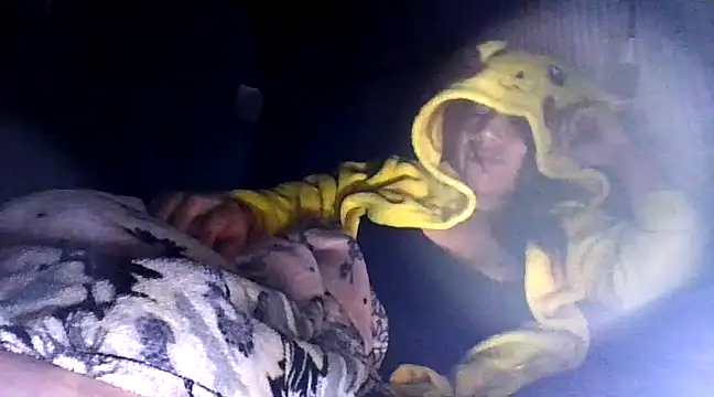 Snapshot of Shelzy420 chatting on 03-22-25, 06:43 Shelzy420 online show from 03-22-25, 06:43