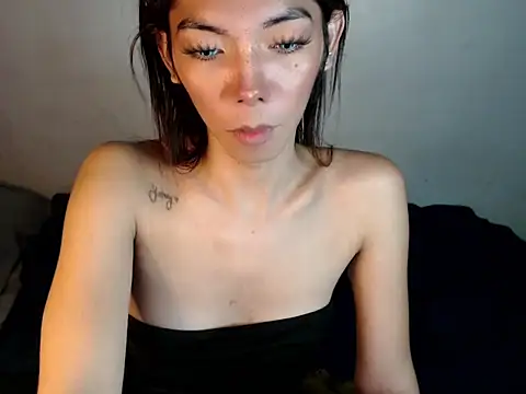 Snapshot of perly_169 chatting on 12-14-24, 03:07 perly 169 online show from 12-14-24, 03:07