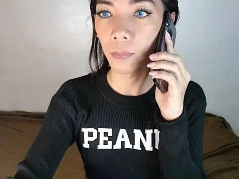 Snapshot of perly_169 chatting on 01-18-25, 05:52 perly 169 online show from 01-18-25, 05:52