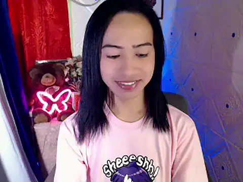 Snapshot of Lemonadexxx chatting on 12-21-24, 11:45 Lemonadexxx online show from 12-21-24, 11:45