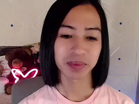 Snapshot of Lemonadexxx chatting on 02-15-25, 10:44 Lemonadexxx online show from 02-15-25, 10:44