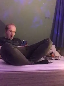 Snapshot of Janssen88 chatting on 01-13-25, 08:37 Janssen88 online show from 01-13-25, 08:37