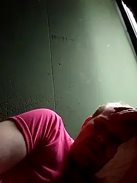 Snapshot of Janssen88 chatting on 03-12-25, 04:02 Janssen88 online show from 03-12-25, 04:02