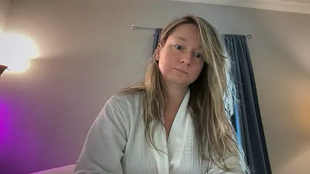 Vivian MayXxX online show from 03-29-26, 05:35