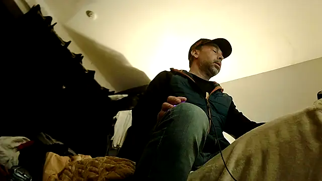 Wolfeman74 online show from 02-17-26, 05:52