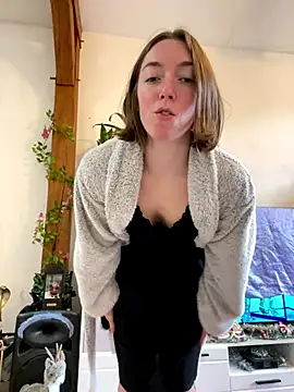 Snapshot of Daisy_Michto_Officiel chatting on 12-03-24, 09:00 Daisy Michto Officiel online show from 12-03-24, 09:00