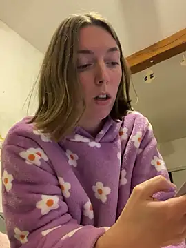 Snapshot of Daisy_Michto_Officiel chatting on 01-28-25, 03:15 Daisy Michto Officiel online show from 01-28-25, 03:15