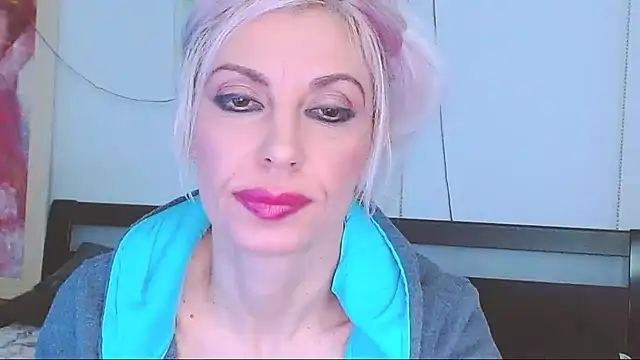 HoneyLara online show from 02-15-25, 01:31