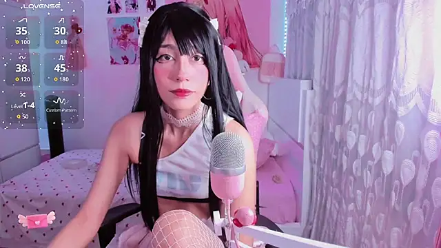 Snapshot of mia_kawaii05 chatting on 07-14-26, 10:48 mia kawaii05 online show from 07-14-26, 10:48