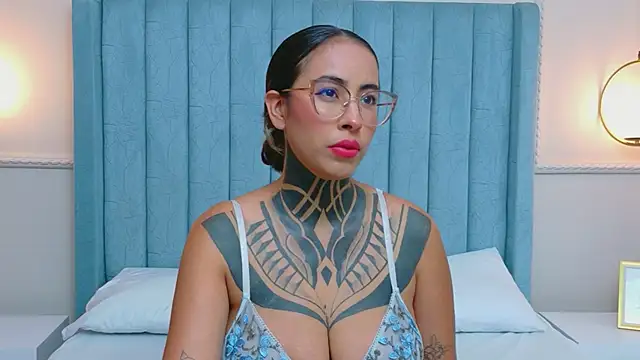 NicoleBlum online show from 05-27-26, 07:44