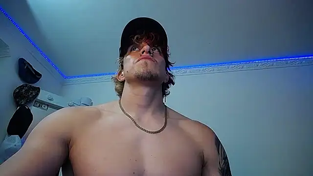 Snapshot of strongboy_ chatting on 03-13-25, 01:54 strongboy online show from 03-13-25, 01:54