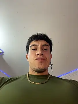 strongboy  online show from 07-18-26, 03:00