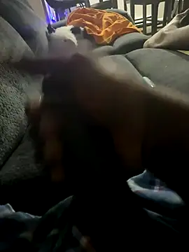 Snapshot of little0245 chatting on 11-11-25, 12:10 little0245 online show from 11-11-25, 12:10