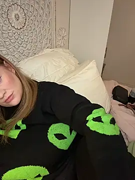 Snapshot of cinnatitties chatting on 11-02-25, 06:32 cinnatitties online show from 11-02-25, 06:32