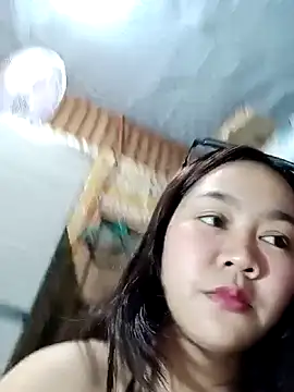 Snapshot of Hotbaby_1523 chatting on 10-08-25, 03:04 Hotbaby 1523 online show from 10-08-25, 03:04