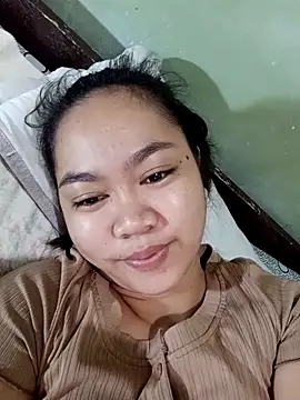 Snapshot of Hotbaby_1523 chatting on 10-20-25, 11:38 Hotbaby 1523 online show from 10-20-25, 11:38