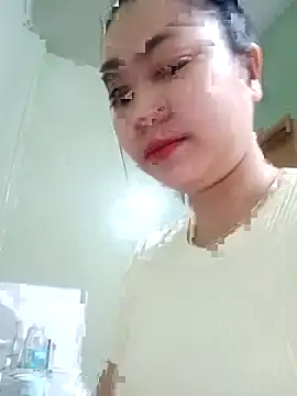 Snapshot of Hotbaby_1523 chatting on 10-30-25, 11:38 Hotbaby 1523 online show from 10-30-25, 11:38