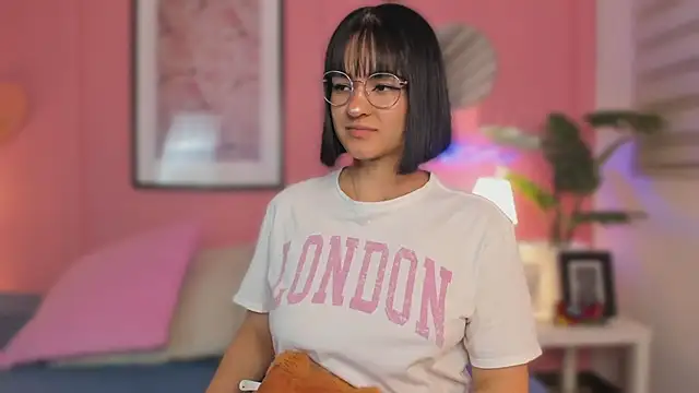 SoySaraa online show from 12-19-25, 06:09