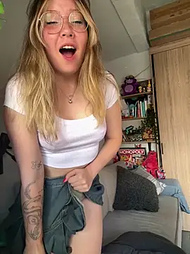 Darling XXX online show from 04-03-26, 06:39