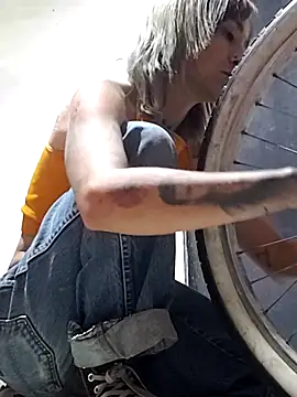 fablob23 online show from 04-15-26, 02:51