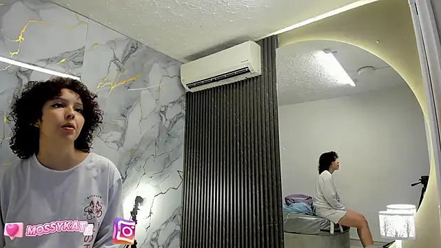 Katemoss70 online show from 01-27-25, 12:05