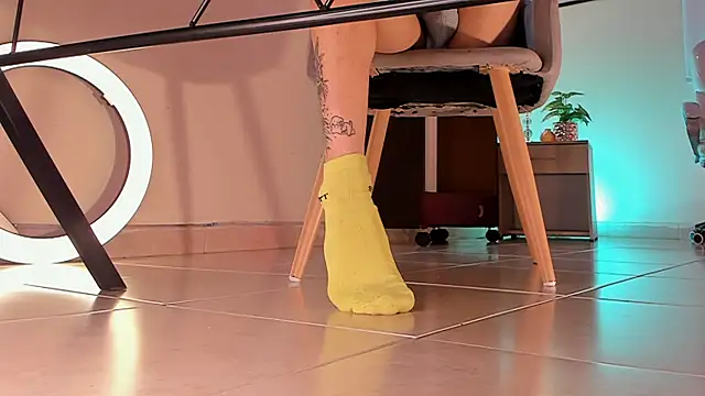 ArchieCollins online show from 11-23-25, 04:23