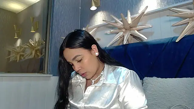 EmilyQueen3x online show from 12-21-25, 05:42