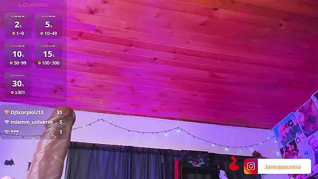 Snapshot of EmmaRusso chatting on 01-11-25, 01:27 EmmaRusso online show from 01-11-25, 01:27