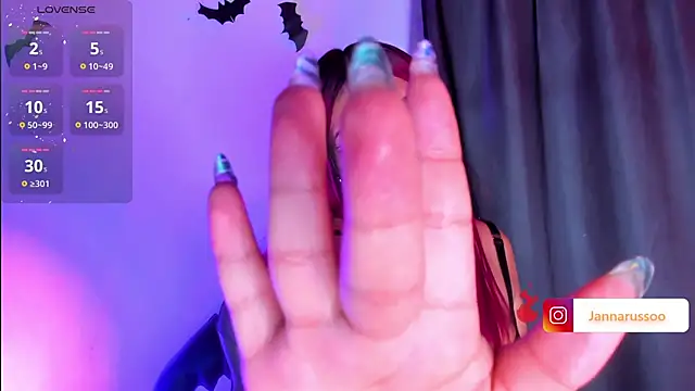 Snapshot of EmmaRusso chatting on 10-09-25, 09:13 EmmaRusso online show from 10-09-25, 09:13